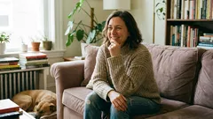 Want to look smarter? Here's how to adjust your body language step by step.